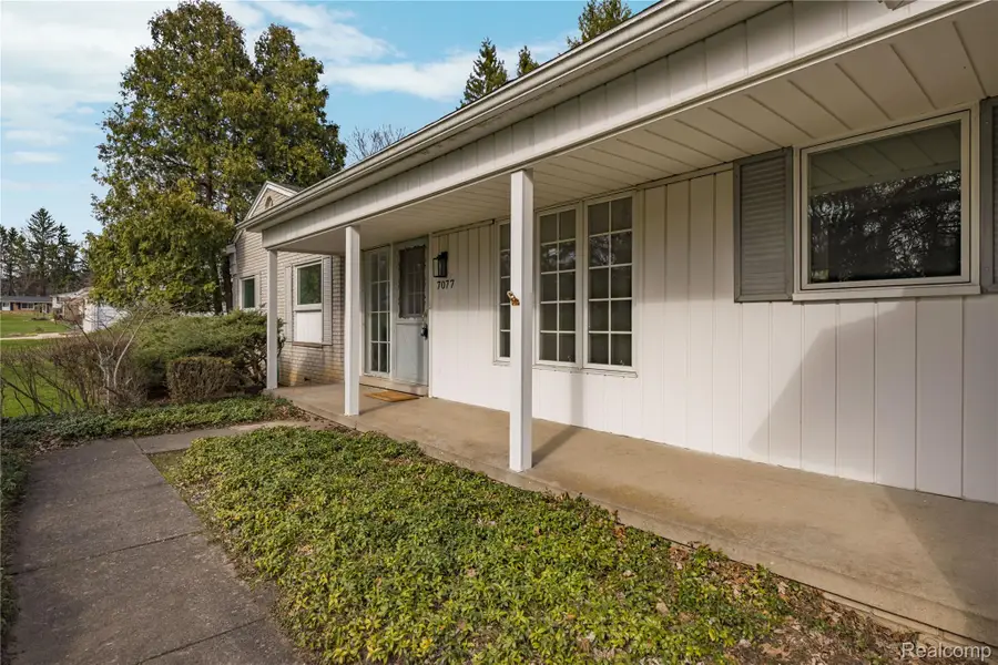 7077 Brookridge Drive, West Bloomfield, MI 48322 - #3