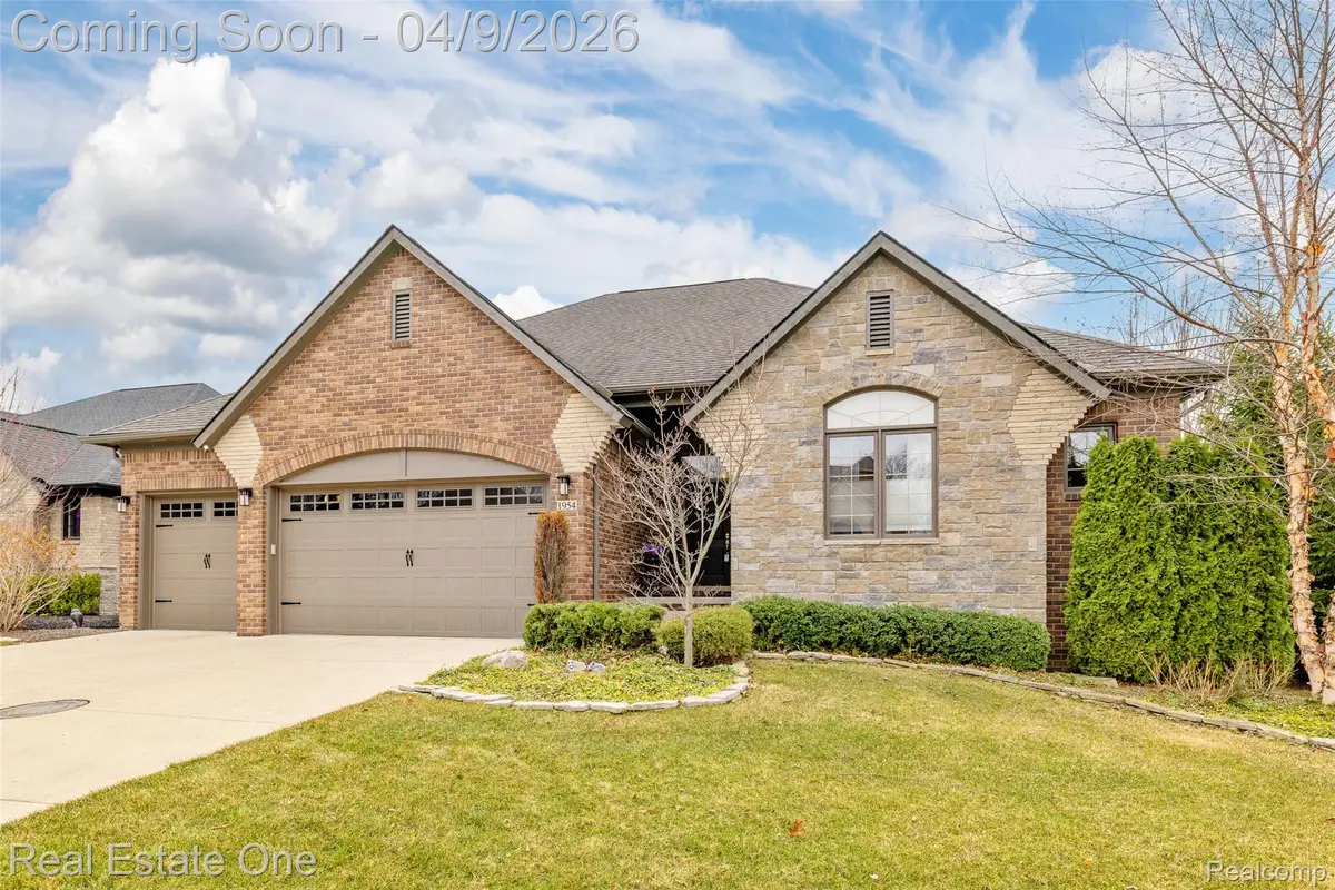 1954 Westridge Drive, Utica, MI 48316 - #1