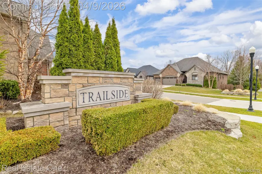 1954 Westridge Drive, Utica, MI 48316 - #2