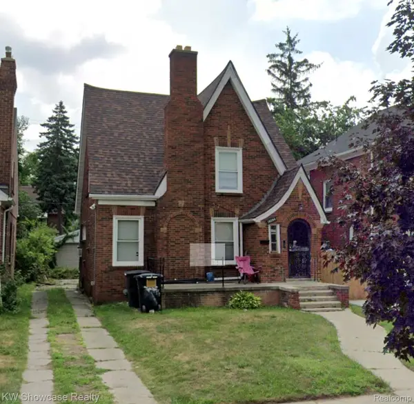 18296 Woodingham Drive, Detroit, MI 48221