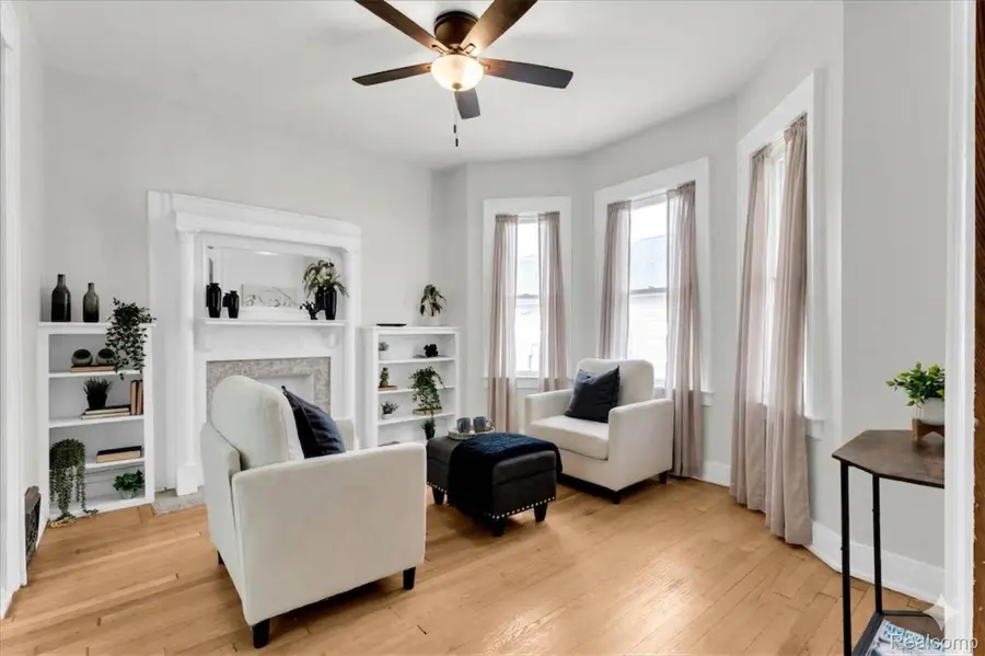 7950 E Lafayette Street, Detroit, MI 48214 - #3