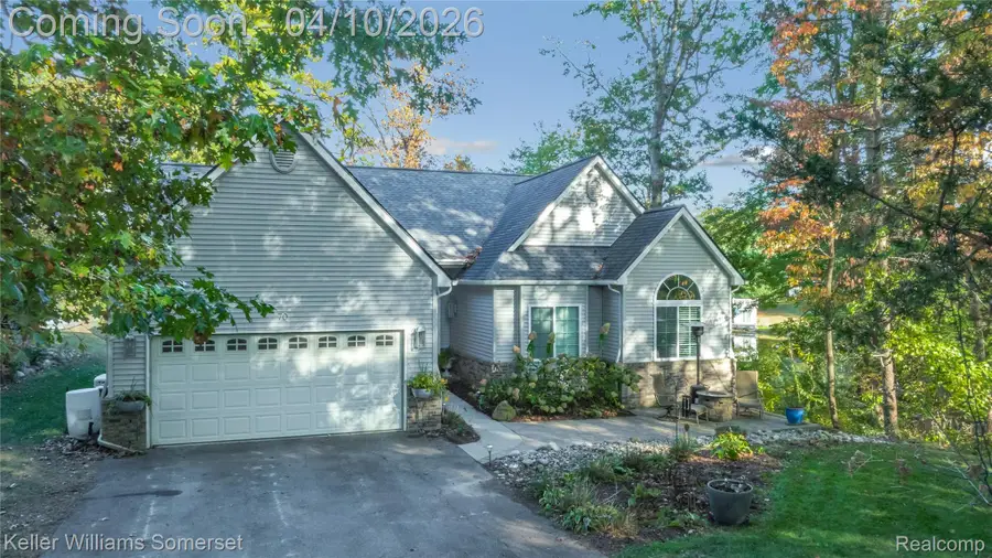 70 Lakeview Drive, Oxford, MI 48370 - #2