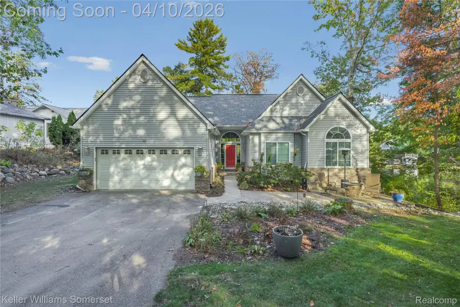 70 Lakeview Drive, Oxford, MI 48370 - #3