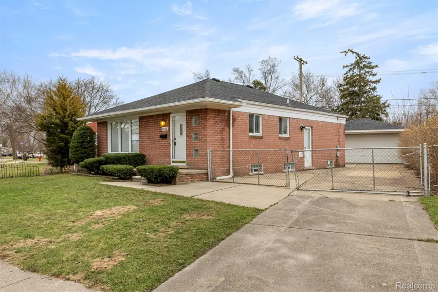 8316 Roosevelt Street, Taylor, MI 48180 - #2