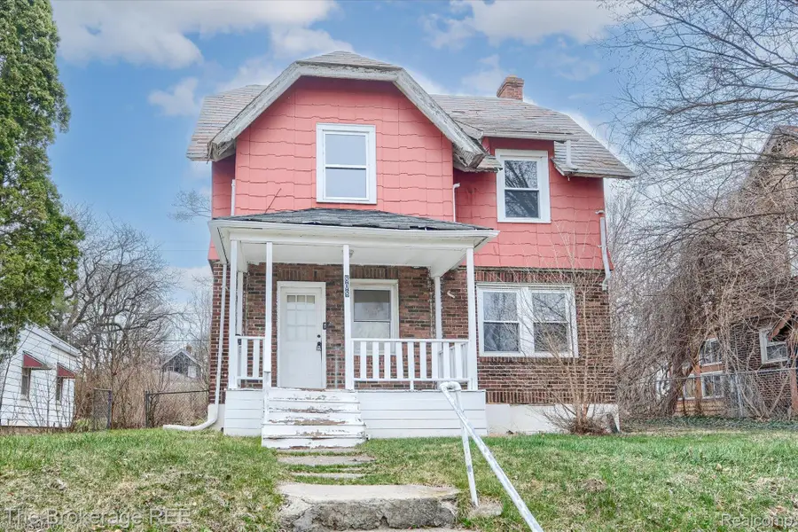 808 N Chevrolet Avenue, Flint, MI 48504 - #2