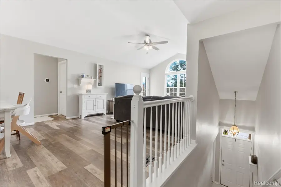 3402 Tremonte Circle N, Rochester, MI 48306 - #2