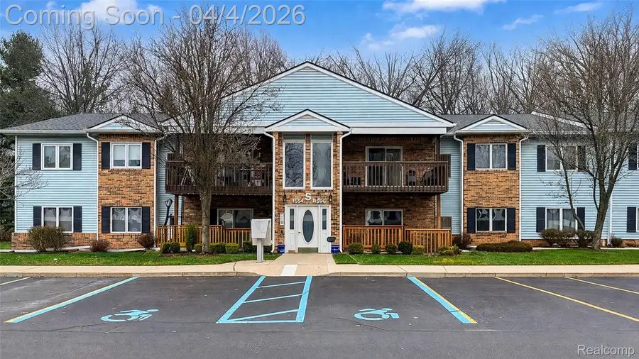 1584 Shoemaker Drive, Westland, MI 48185 - #2