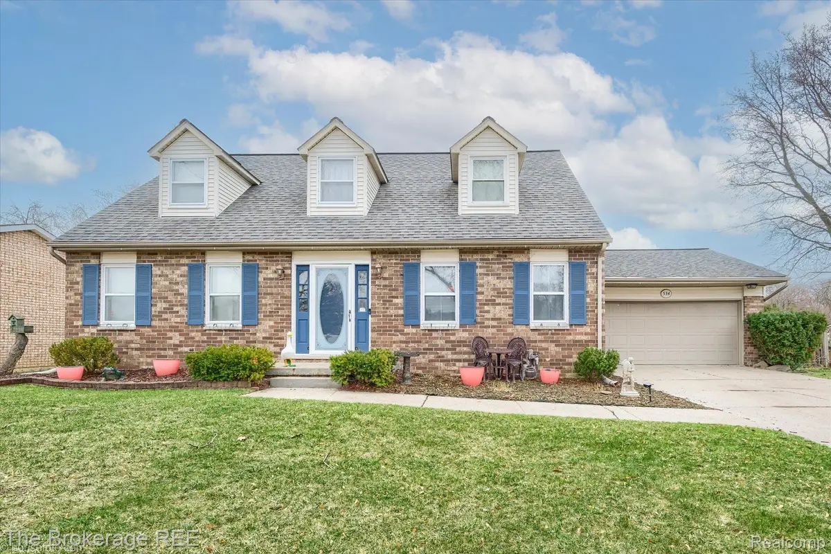 534 Cherrywood Drive, Flushing, MI 48433 - #1