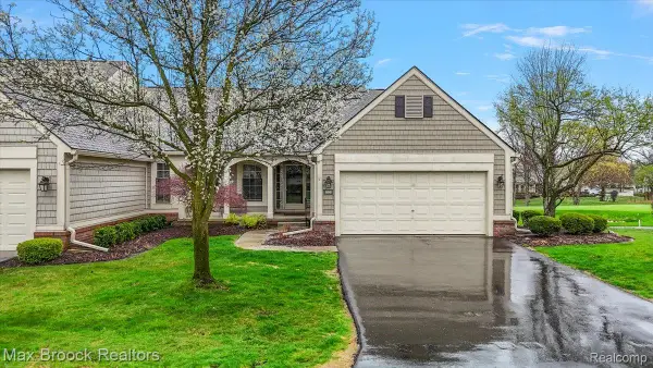 888 Tartan Trail, BloomfieldHills, MI 48304