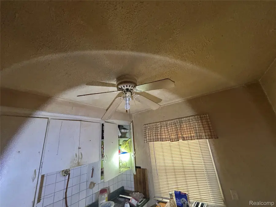 20233 Roselawn Street, Detroit, MI 48221 - #2