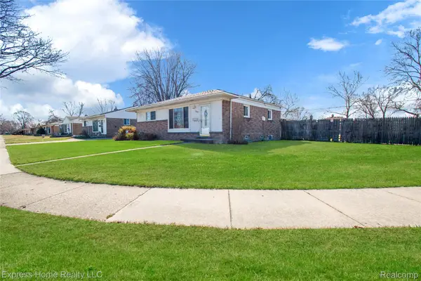 11808 Mckinley Drive, Warren, MI 48089
