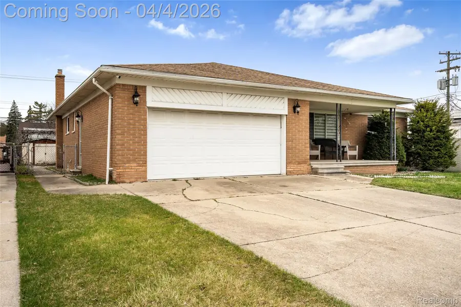 7117 N Evangeline Street, Dearborn Heights, MI 48127 - #2