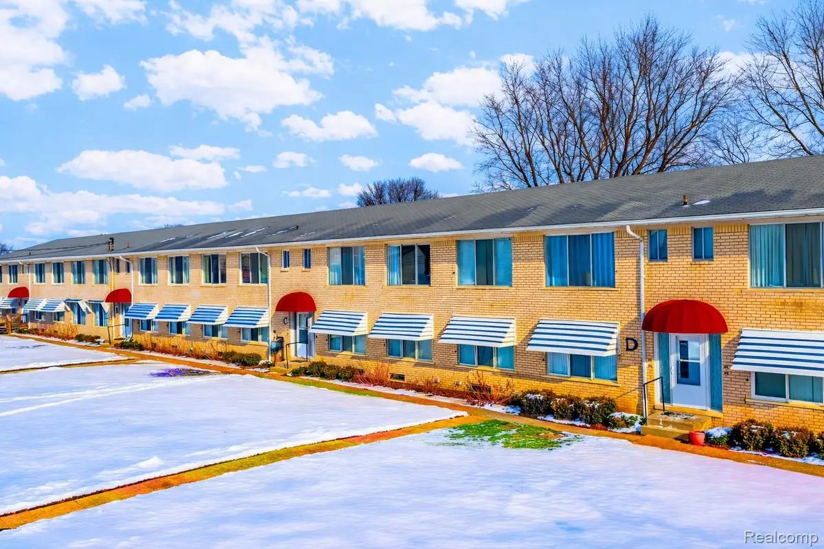 27094 Sandy Hill Ln #24, New Hudson, MI 48165 - #1