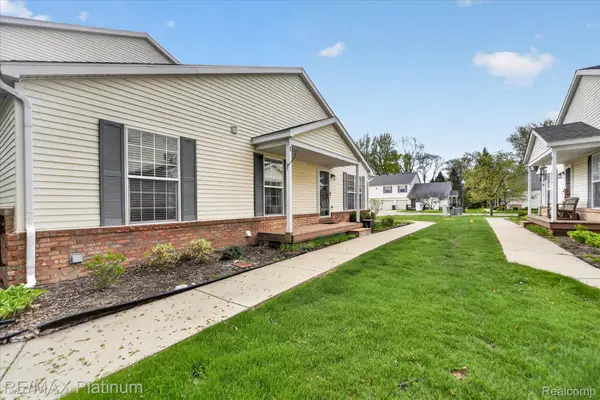 728 Griswold Street, Howell, MI 48843