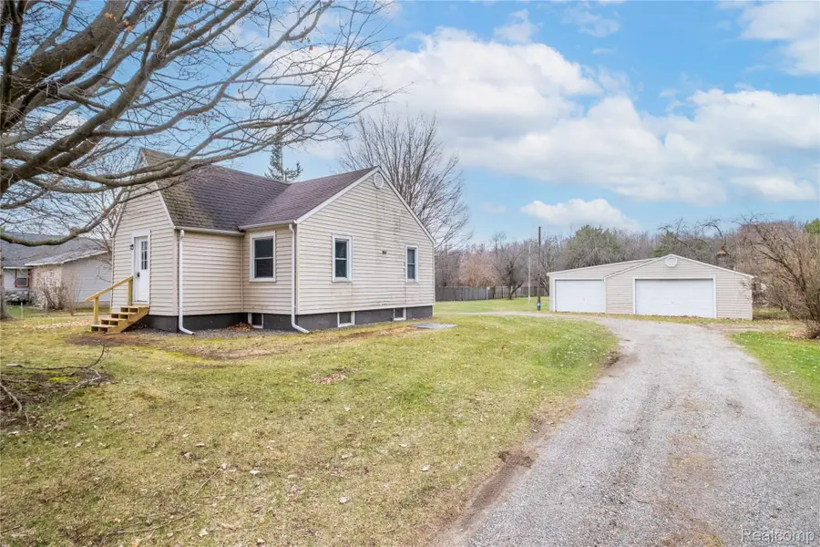 8219 N Genesee Road, Genesee, MI 48458 - #3