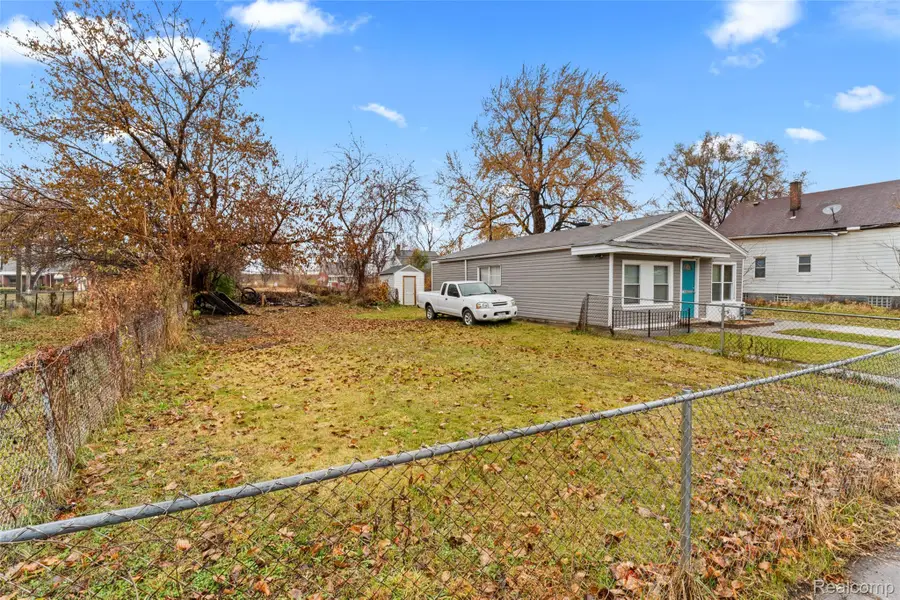 1444 S Liddesdale Street, Detroit, MI 48217 - #3