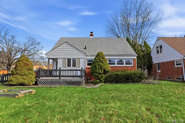 20201 Lancaster Street, HarperWoods, MI 48225
