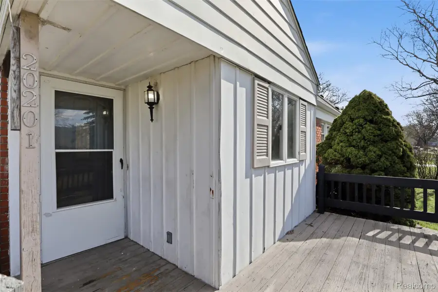 20201 Lancaster Street, Harper Woods, MI 48225 - #2
