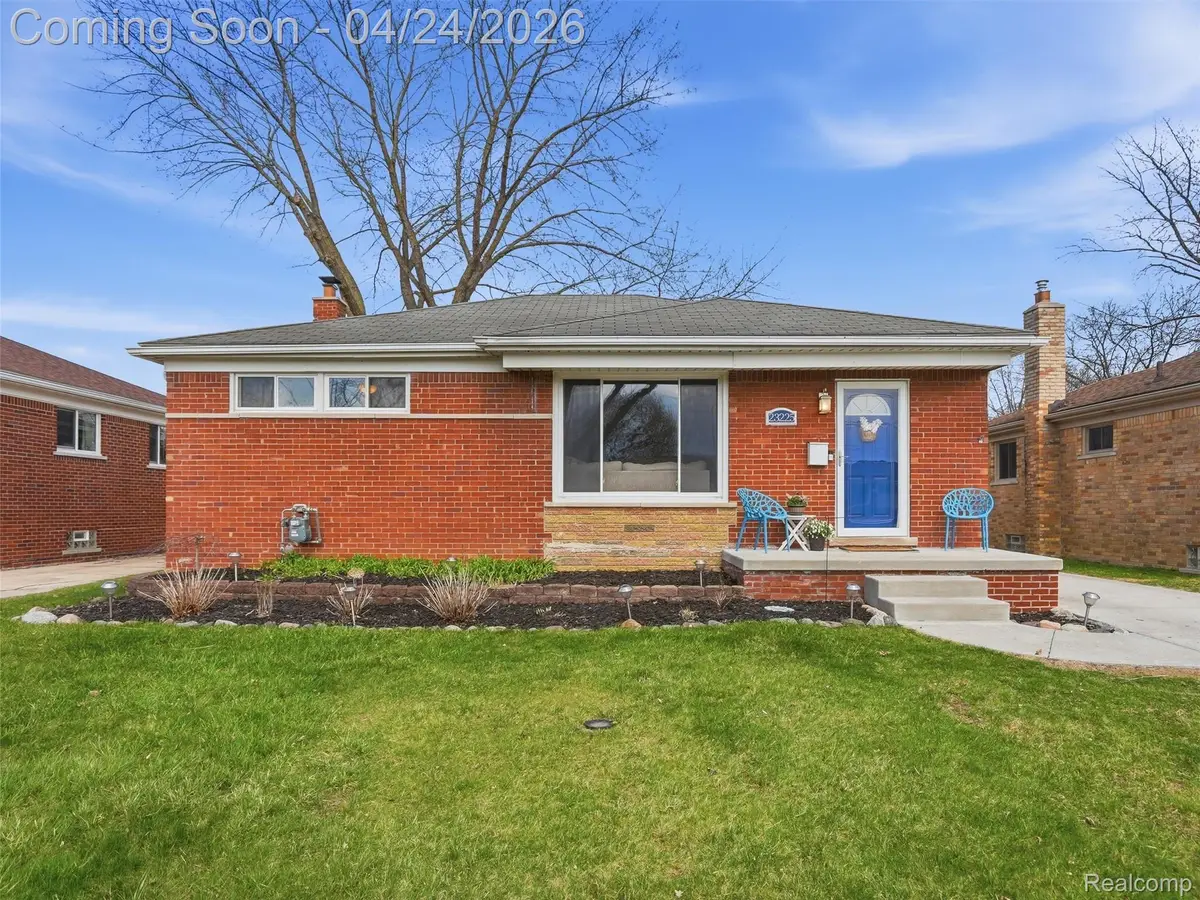 23225 Playview Street, Saint Clair Shores, MI 48082 - #1