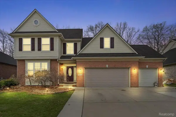 25833 Cove Creek Drive, Taylor, MI 48180