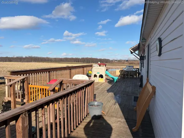 1313 E Murphy Lake Road, Mayville, MI 48744