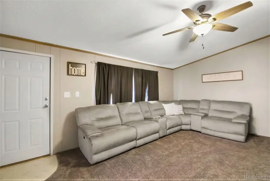 372 Holly Glen, Monroe, MI 48161 - #2