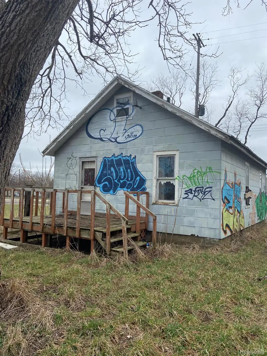 1912 Thom Street, Flint, MI 48506 - #3