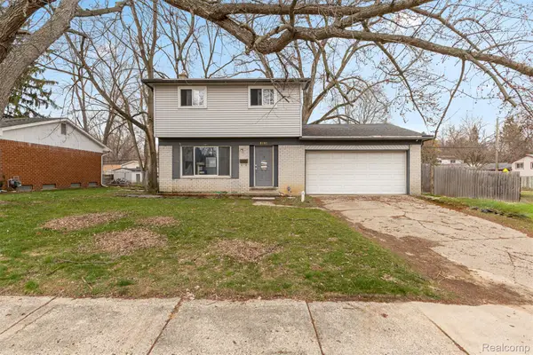 8781 Nottingham Drive, Ypsilanti, MI 48198