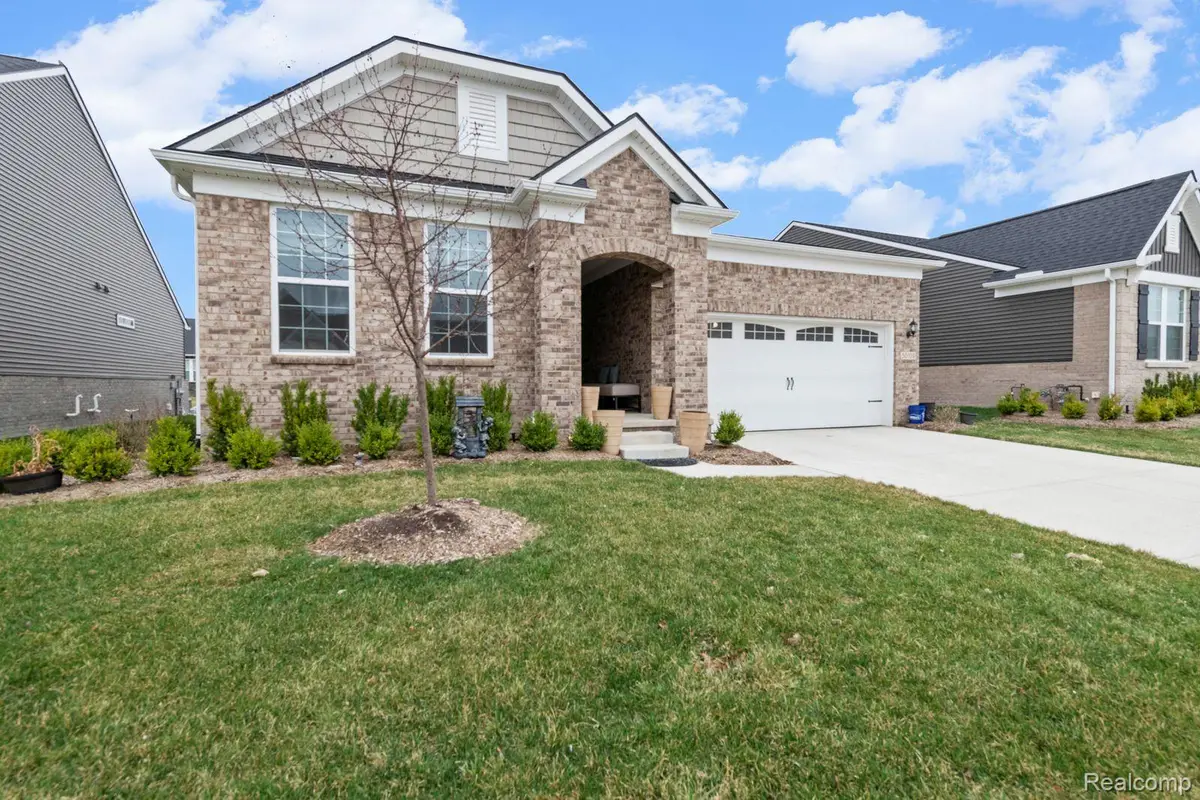 50109 Ogden, Canton, MI 48188 - #1