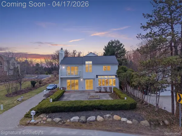 3700 Orchard Lake Road, WestBloomfield, MI 48324