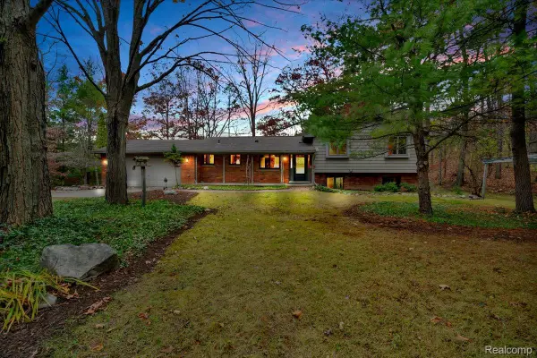 75 Ridgemont Road, Oxford, MI 48370