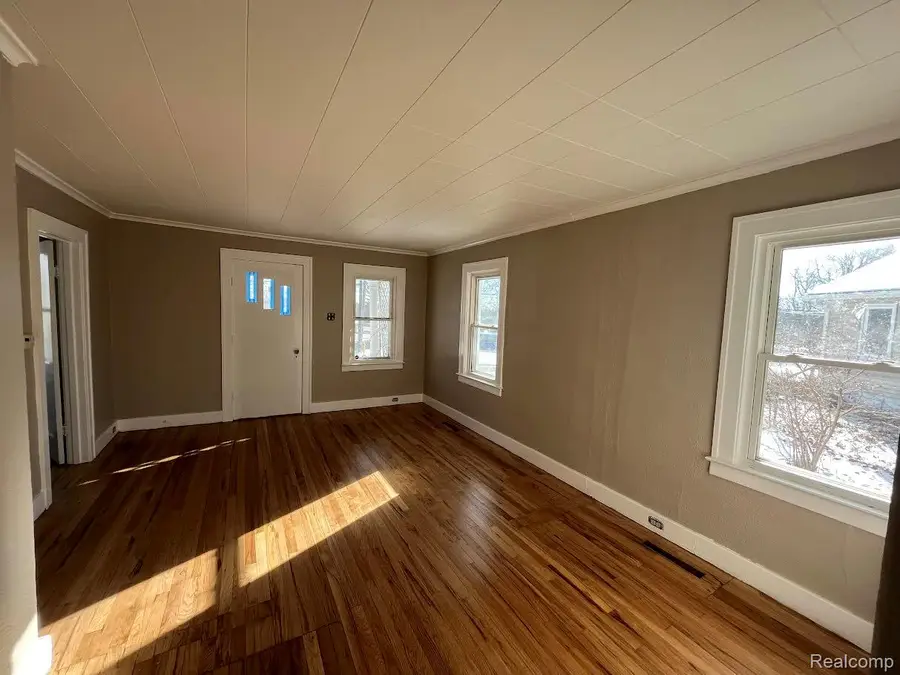 93 Omar Street, Pontiac, MI 48342 - #3