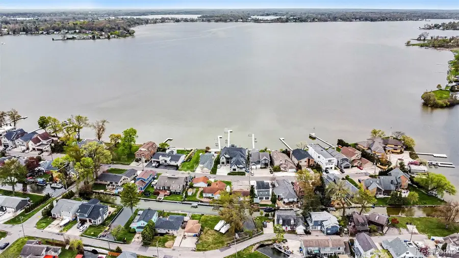 1430 Rossdale Drive, Waterford, MI 48328 - #2