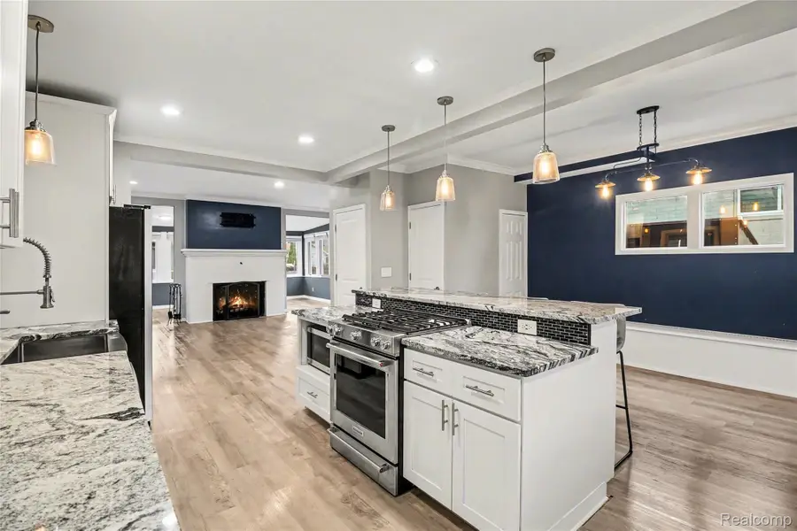 1430 Rossdale Drive, Waterford, MI 48328 - #3