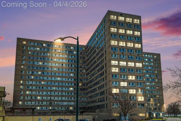 8900 E Jefferson Avenue #729, Detroit, MI 48214