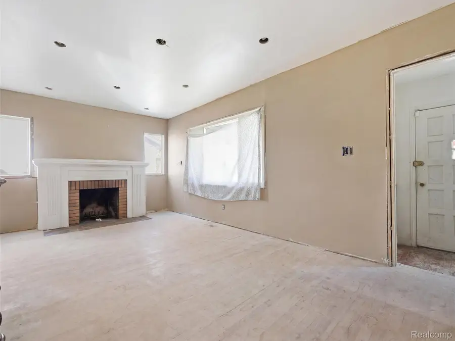 17183 Strasburg Street, Detroit, MI 48205 - #3