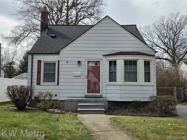 1035 N Vermont Avenue, RoyalOak, MI 48067