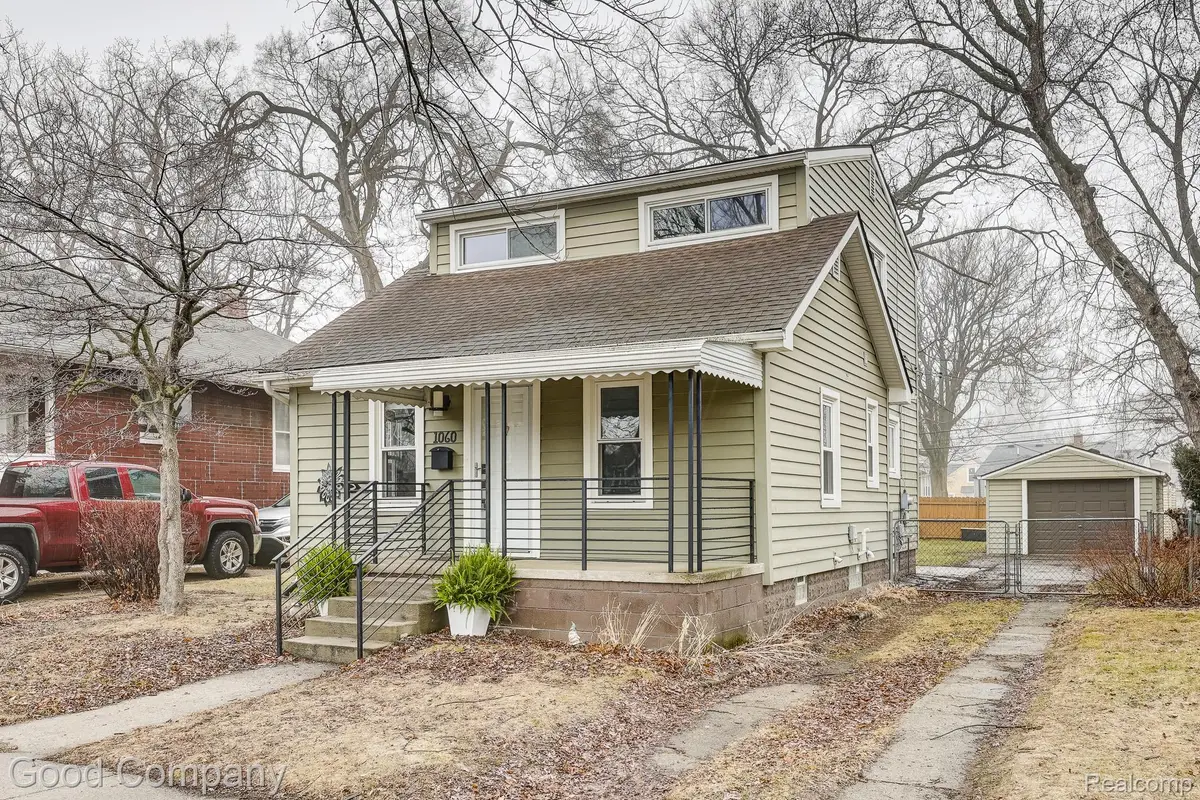 1060 W Hazelhurst Street, Ferndale, MI 48220 - #1