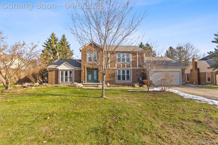 21744 Glenwild Drive, Farmington Hills, MI 48167 - #2