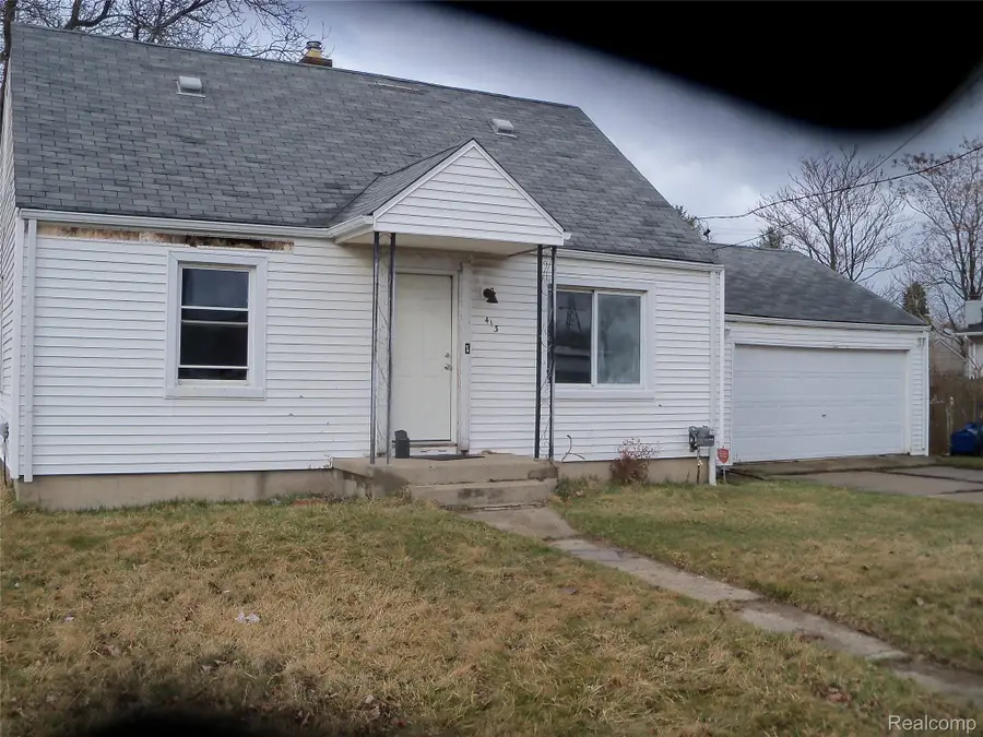 413 E Hemphill Road, Flint, MI 48507 - #2