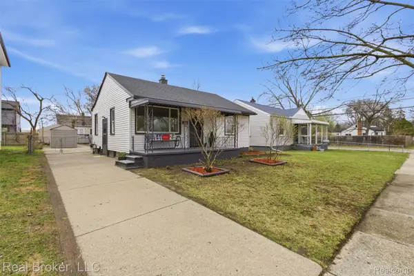 1714 E Hayes Avenue, HazelPark, MI 48030