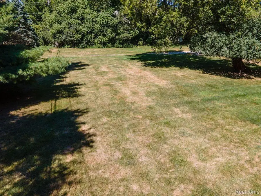 25690 W 14 Mile Road, Bloomfield, MI 48301 - #3