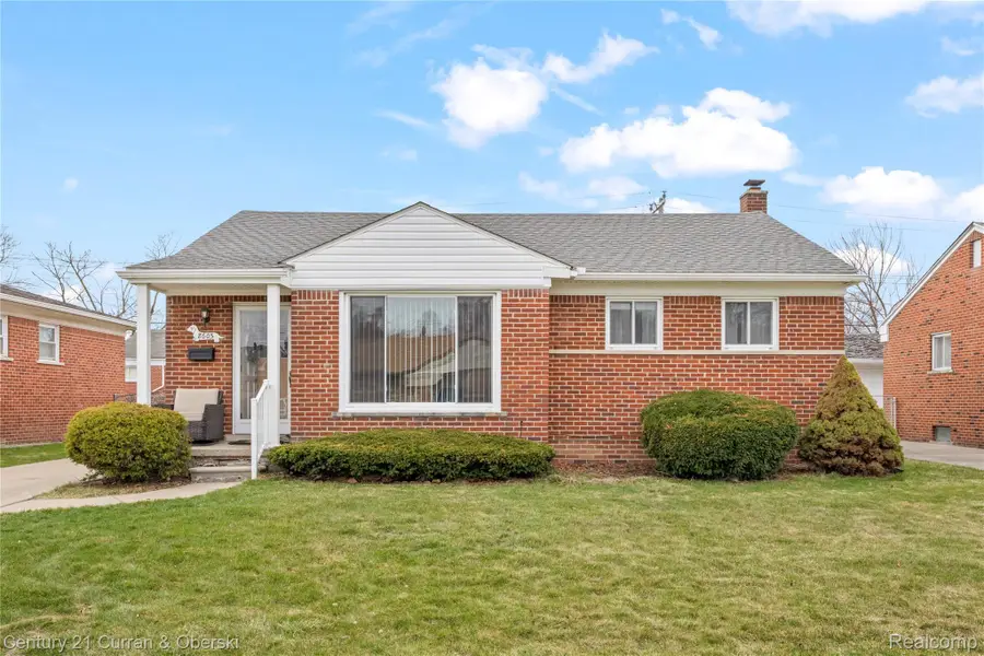 8605 Dixie Lane, Dearborn Heights, MI 48127 - #2