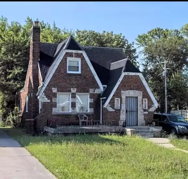 13428 Wilshire Drive, Detroit, MI 48213