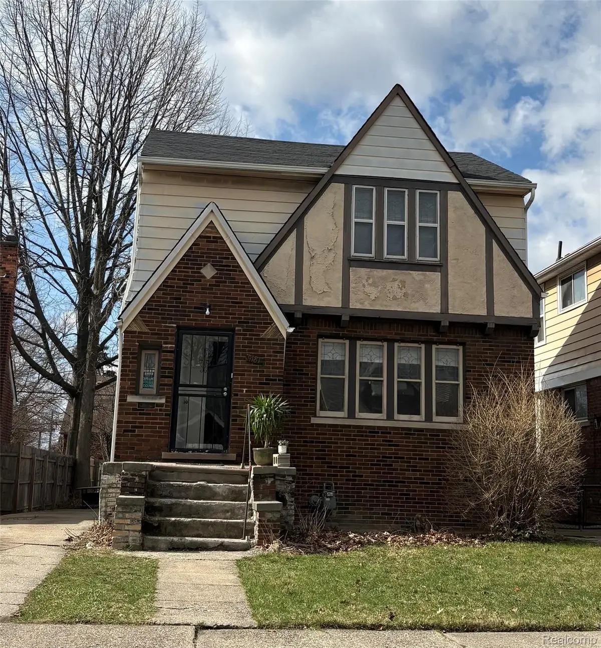9181 Harvard Road, Detroit, MI 48224 - #1