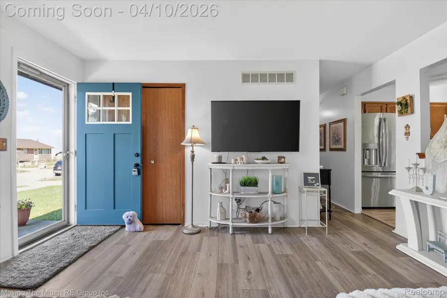 33541 Unicorn Court, Westland, MI 48186 - #3