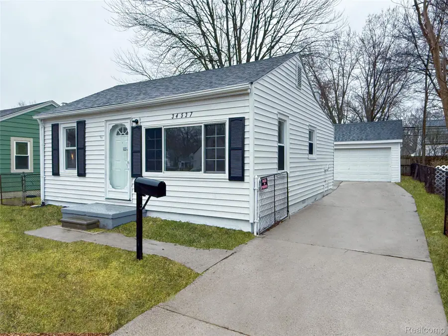 34537 Annapolis Street, Wayne, MI 48184 - #2
