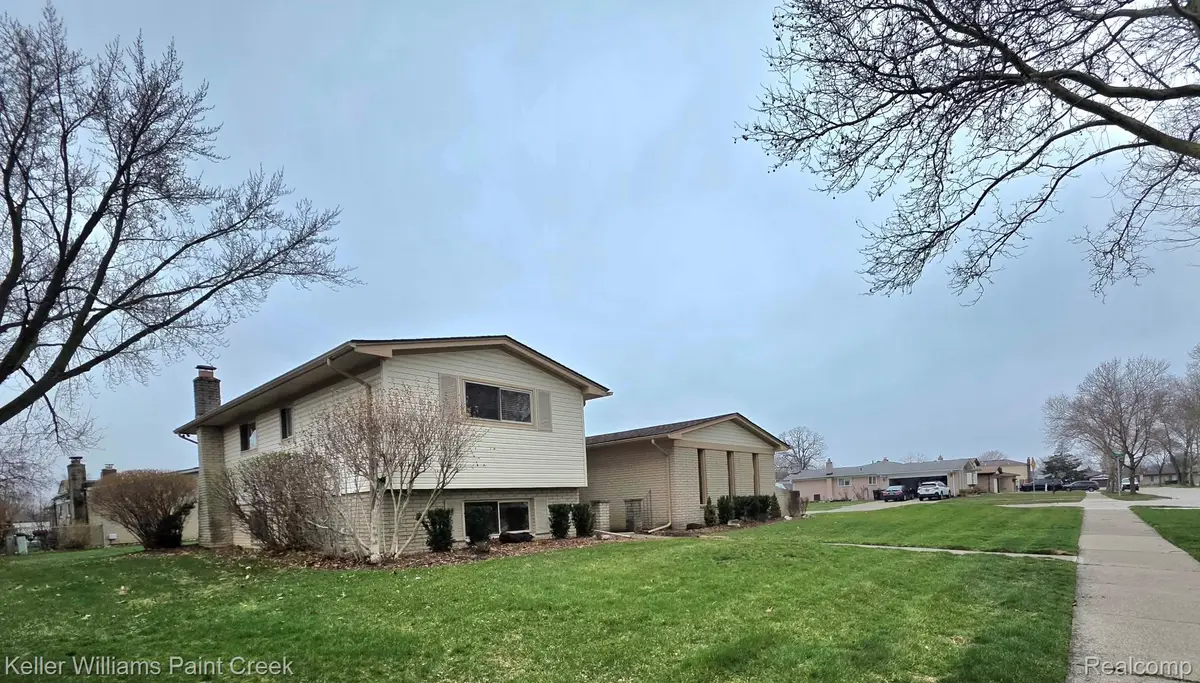 4714 Pickwick Drive, Sterling Heights, MI 48310 - #1