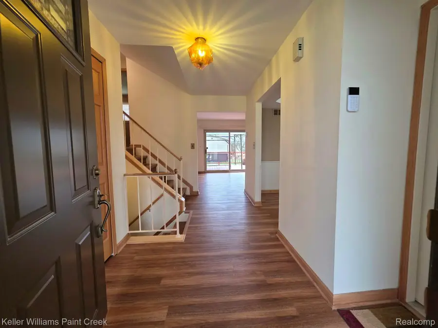 4714 Pickwick Drive, Sterling Heights, MI 48310 - #3