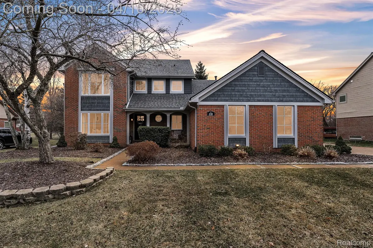47105 Larchmont Drive, Canton, MI 48187 - #1